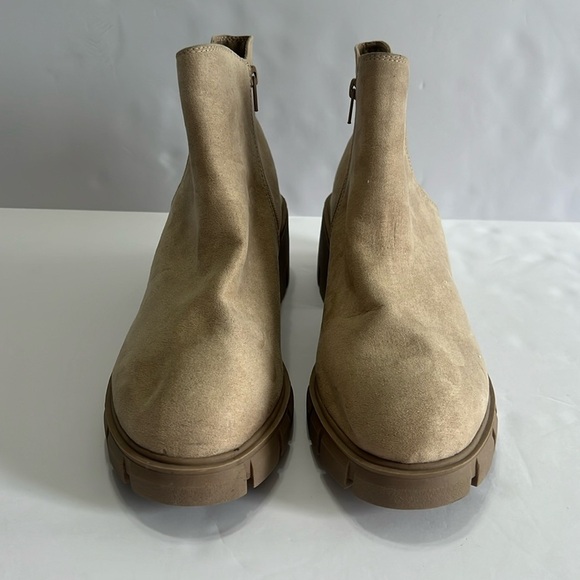 MADDEN NYC LIGHT BROWN CHELSEA STYLE BOOT SIZE 11 - Picture 1 of 10